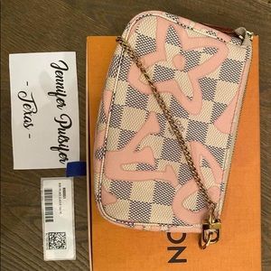 Louis Vuitton Limited Tahitienne Mini Poch…